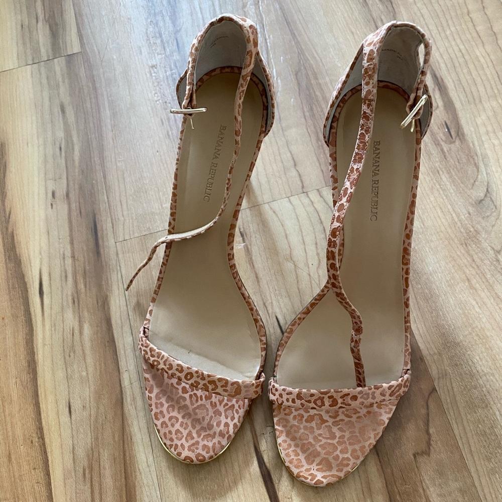 Banana Republic Juliette Leather Strappy Sandal